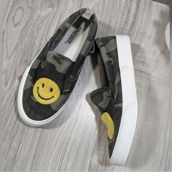 Gymboree SMILEY FACE Sneakers Girls Size 13 Camo Slip On - Picture 2 of 13